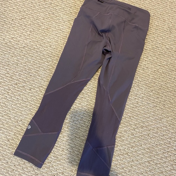 Lululemon cropped leggings 22in-Like New. Pace Rival - Picture 2 of 5